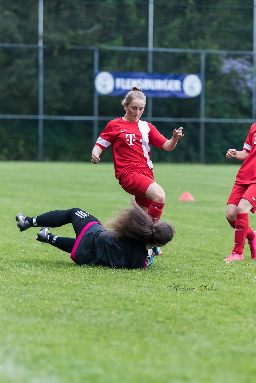 Bild 51 - wCJ SV Steinhorst/Labenz - VfL Oldesloe : Ergebnis: 18:0